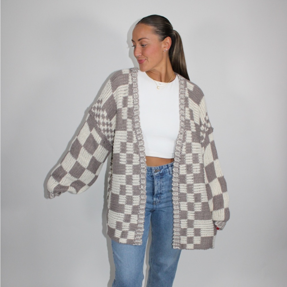 Oversized Checkered Chunky Knit Cardigan